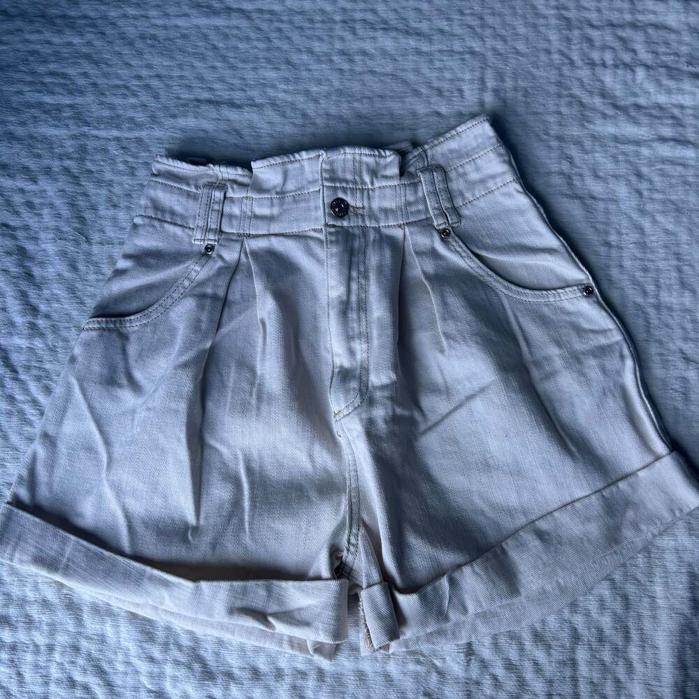Free People High-Waisted Pleated Denim Shorts, Off-White Cream Color, Size XS